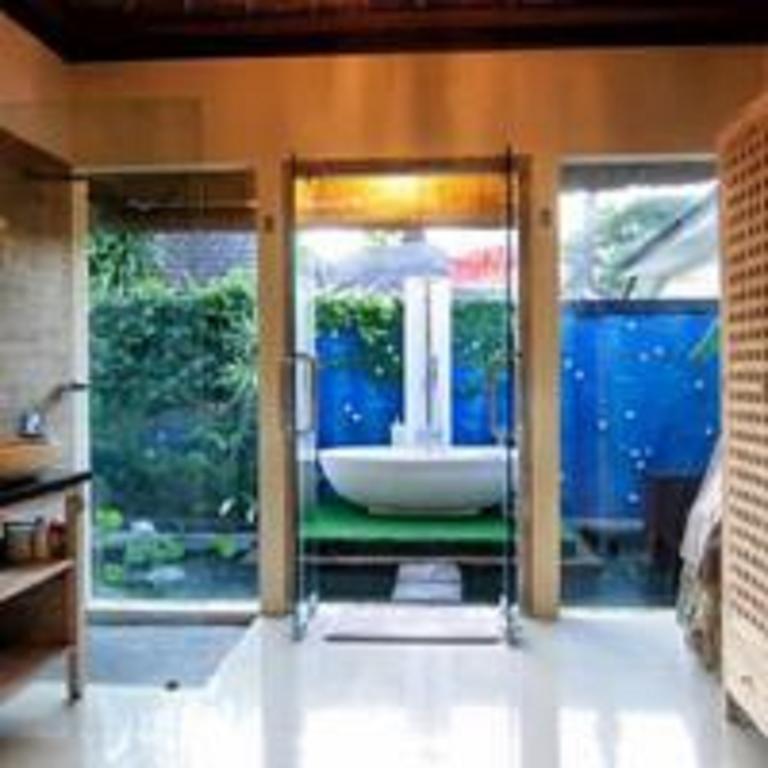 Bamboo Moon Villas 발리 사누르 외부 사진