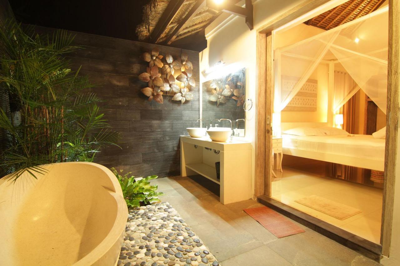 Bamboo Moon Villas 발리 사누르 외부 사진